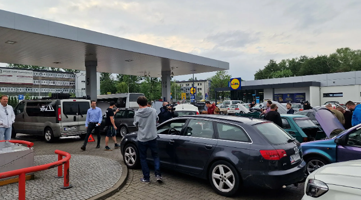 Из‑за поляков заправки Словакии опустели — Фицо готовит ограничения