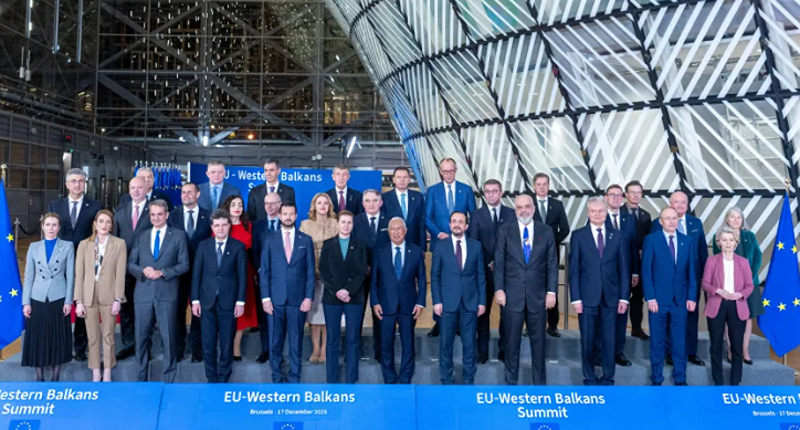 2 против 25: ЕС не смог утвердить кредит Киеву из‑за Венгрии и Словакии