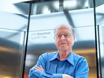 Чарльз Х. Беннетт, сотрудник IBM и пионер квантовой механики, получил премию имени А. М. Тьюринга — высшую награду в области вычислительной техники.