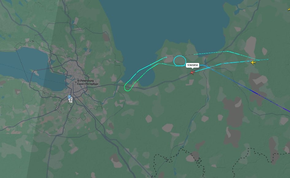 В небе тревога: самолёт «России» подал аварийный сигнал над Ленобластью