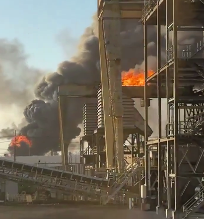 Чёрный дым над Техасом: взрыв на НПЗ Valero потряс Порт‑Артур