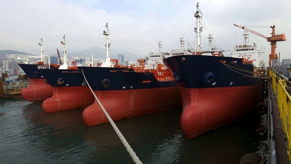 Кто контролирует 40 % мирового танкерного флота?