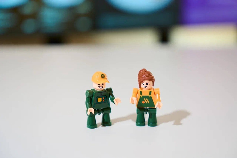 Космос ближе: «Вкусно — и точка» дарит LEGO ко Дню космонавтики