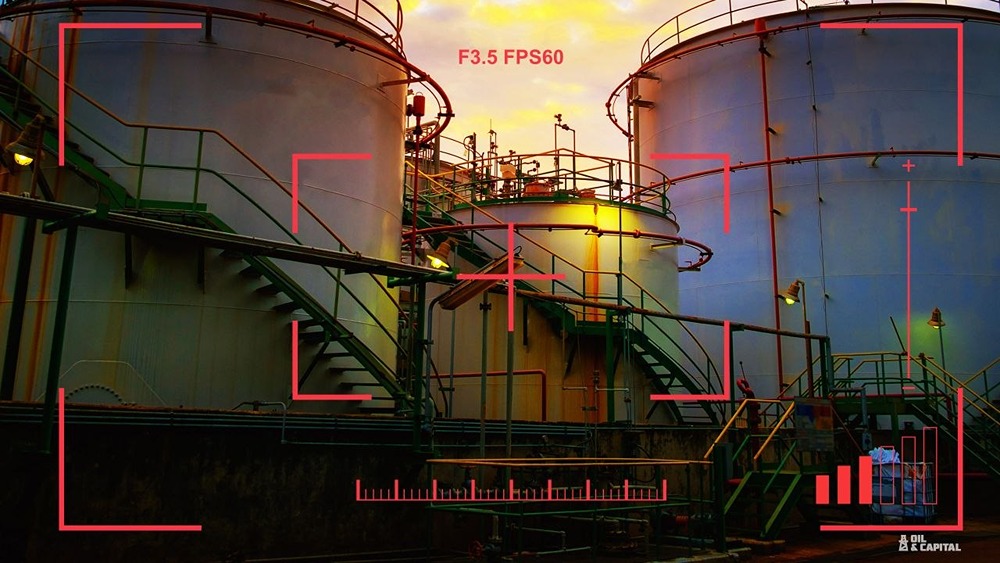 Огонь у причалов: пожар в Усть‑Луге после атаки дронов