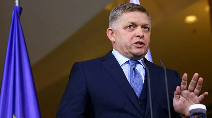 Полиция Словакии начала расследование против премьер-министра Фицо по подозрению в госизмене