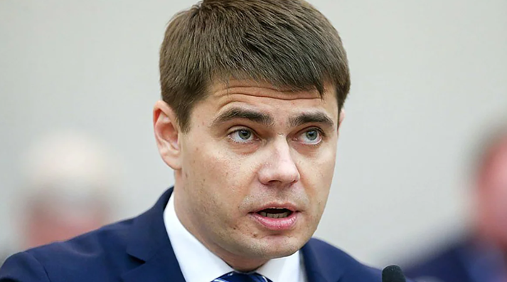 В Госдуме посоветовали россиянам переходить на проводную связь и запасаться наличными