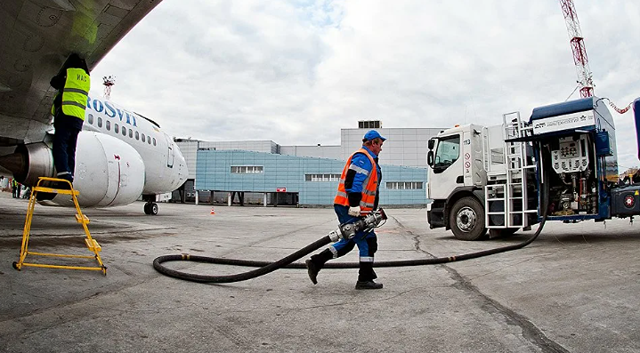 Сможет ли ЕС избежать кризиса авиатоплива после санкций?