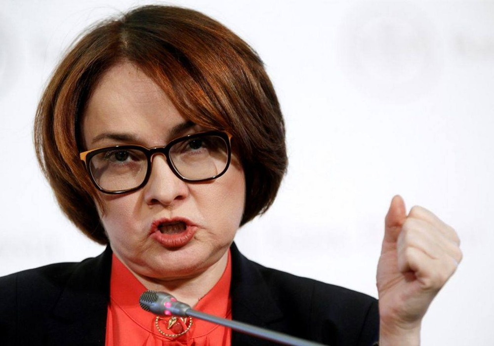 Инфляция в России должна и будет снижаться дальше