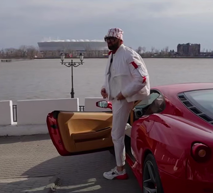 От Ferrari на тротуаре до помощи СВО: неожиданный поворот с блогером Николаем Василенко