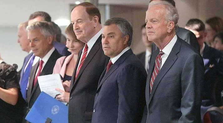 Российские парламентарии получили установки от Путина перед визитом в США