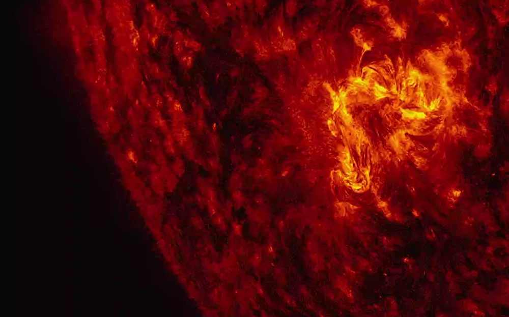 Загадочная вспышка: как выброс плазмы с Солнца может повлиять на нашу планету