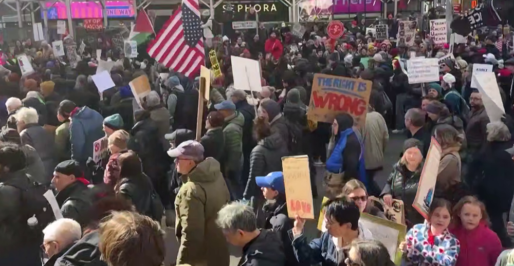 No Kings набирает обороты: 3 тыс. акций протеста по всей Америке