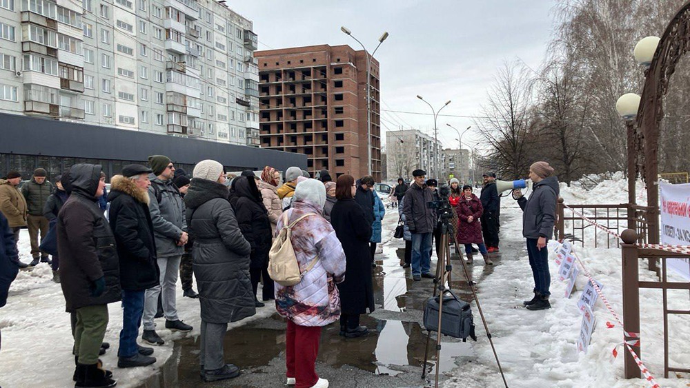 Незаконная уборка: акция против забоя скота сорвана у театра «Глобус»