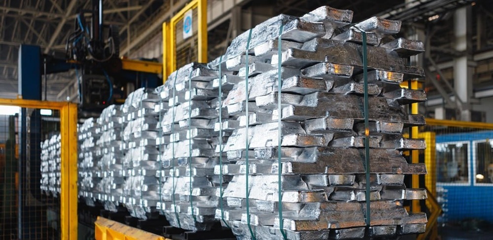 Двойные стандарты «Русала»: почему в РФ алюминий дороже?