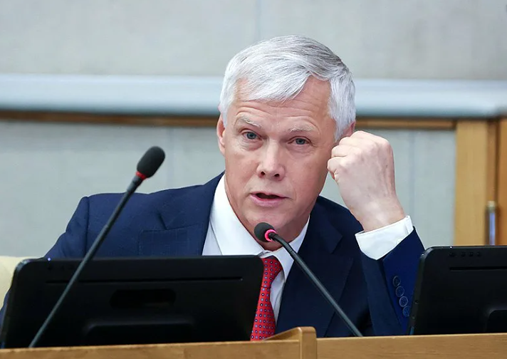 В Госдуму не поступали инициативы о повышенном налоге за три или более квартиры