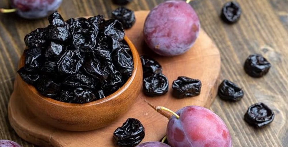 Учёные: сливы и чернослив могут замедлять рост раковых клеток