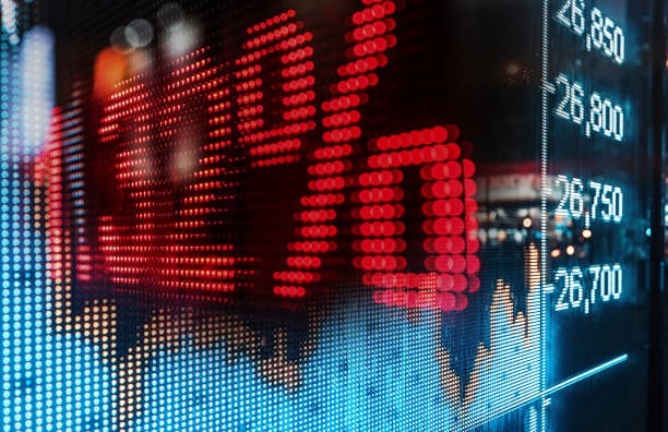 В 2024 году выручка брокерских компаний стагнирует под воздействием высокой ключевой ставки