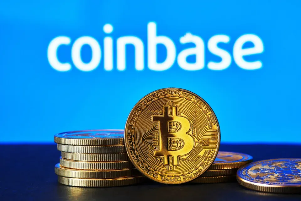 После того как Трамп одержал победу, приложение Coinbase стало более популярным, а стоимость биткоина достигла новых высот