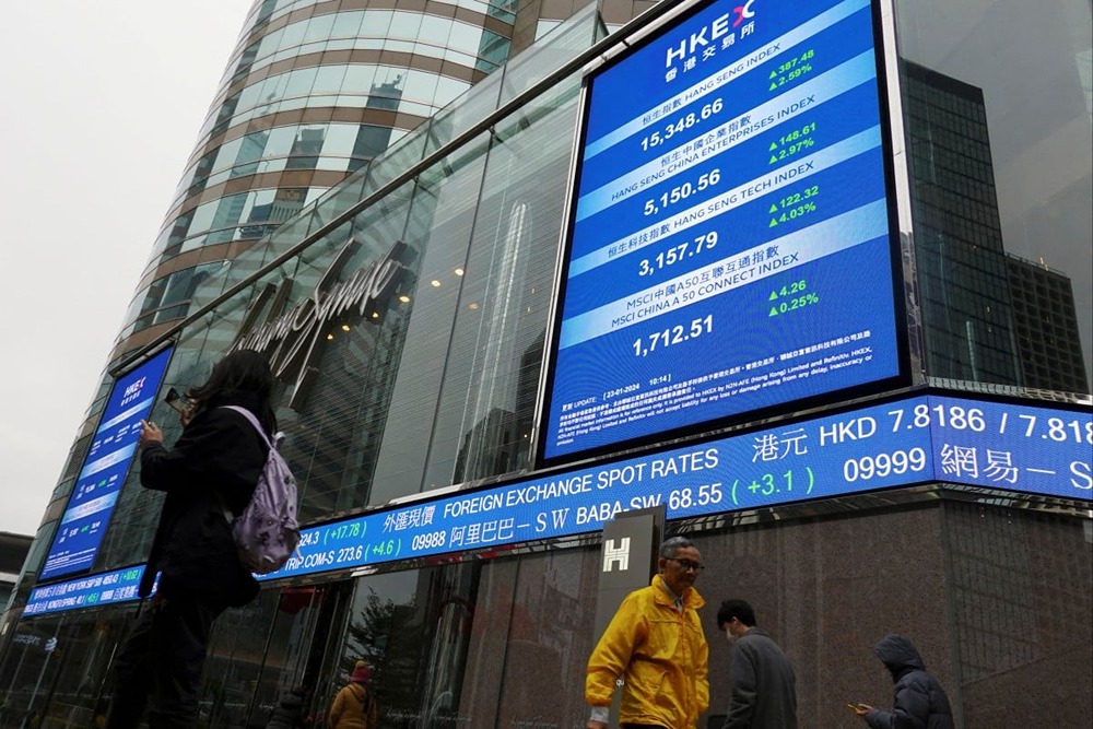 Гонконгский индекс Hang Seng вырос на 0,8%, прервав шестидневное снижение