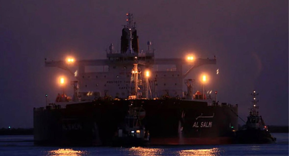 Дубай в центре шторма: как атака на танкер повлияет на цены на нефт
