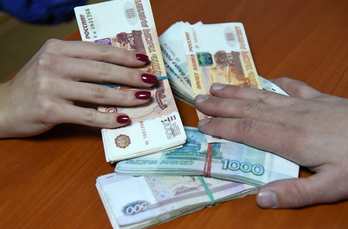 Центробанк сообщил об «уточнении» с апреля правил, по которым банки считают доходы заёмщиков