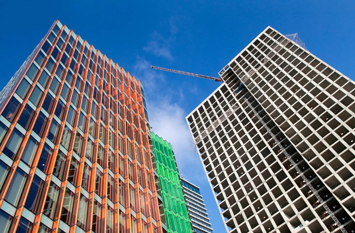 Тайны рынка жилья: почему Москва теряет позиции перед Подмосковьем?