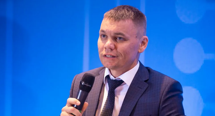 Почему замглавы Минцифры Андрей Заренин решил отправиться в зону СВО?