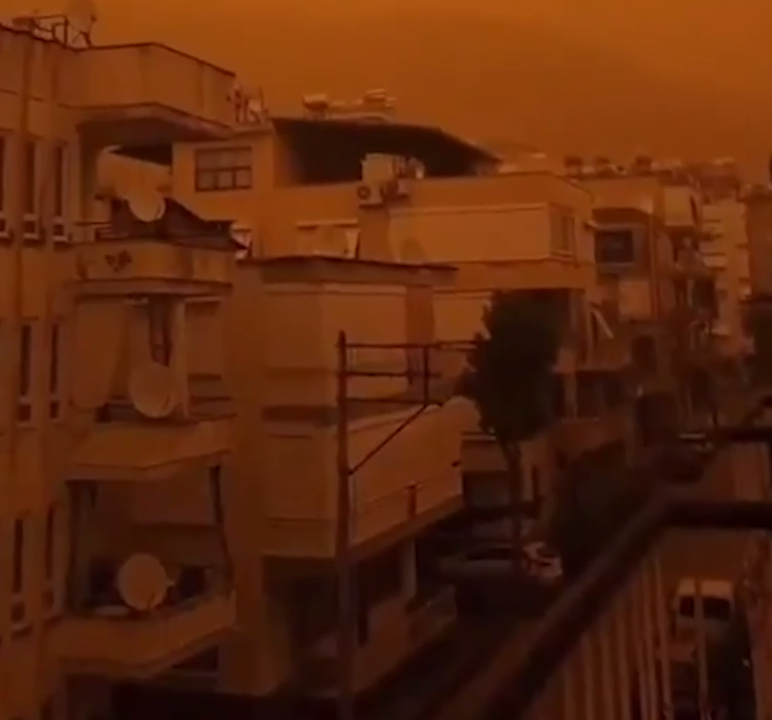 Турцию накрыл «песчаный огонь», Анталья и Аланья под песчаной бурей