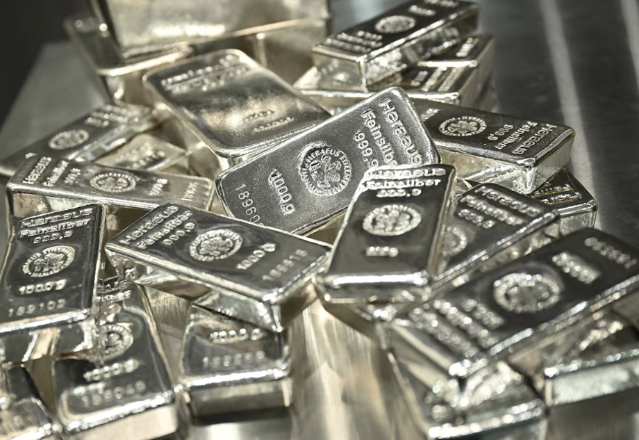 Германия обесценивает свои серебряные монеты на 46%