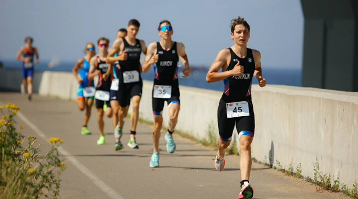 Срочно! Россияне вернутся на турниры по триатлону — с флагом и гимном