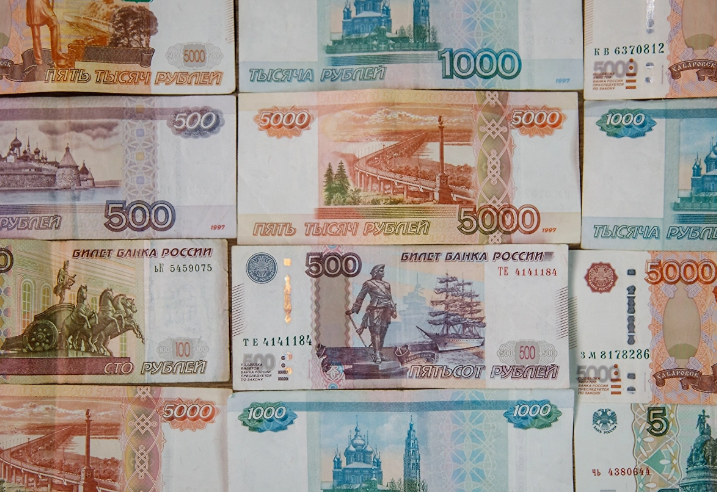 Тайный лимит: почему 2,4 млн руб. станут красной линией для ФНС?