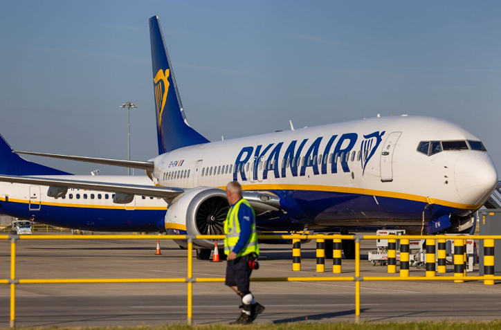 Ryanair грозит отмена 10 % рейсов из‑за дефицита авиатоплива