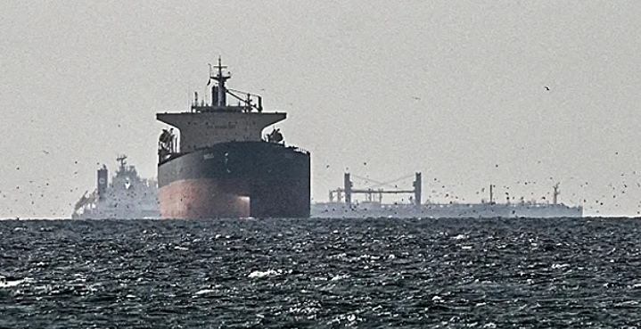 Неожиданный жест: Иран разрешил Ираку проход через ключевой пролив