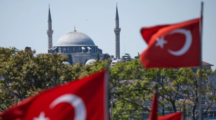 Война на Ближнем Востоке толкает бизнес в Стамбул — переговоры идут