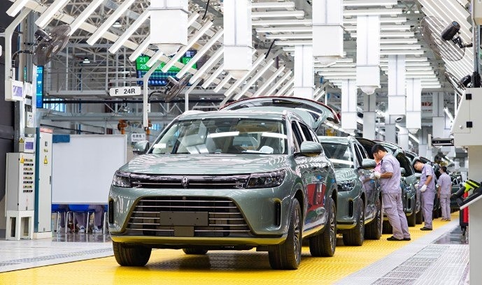 Что будет с автопромом США, если запретить китайские технологии