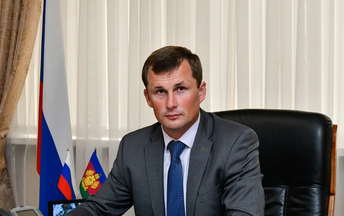 Почему суд арестовал имущество семьи Коробки? Разбираем иск