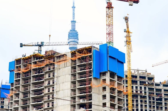 Разлом рынка: Москва падает, Питер растёт — что дальше с недвижимостью