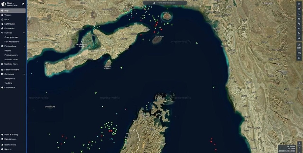 Иран требует разрешения КСИР для прохода через Ормуз — многие суда на месте