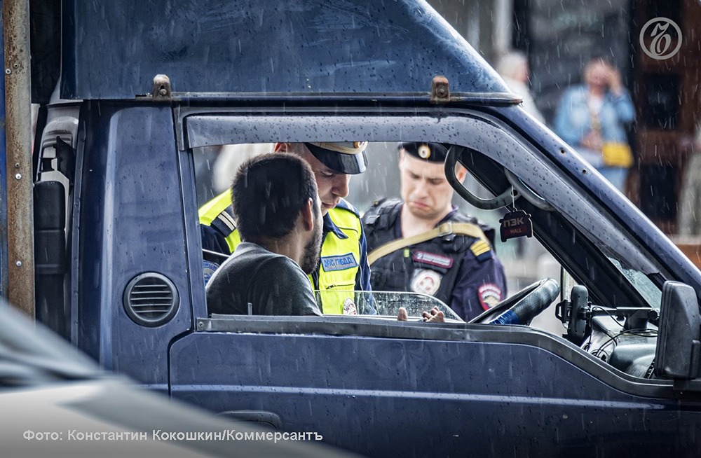 Можно ли теперь водить в России с иностранными правами? Отвечает Конституционный суд