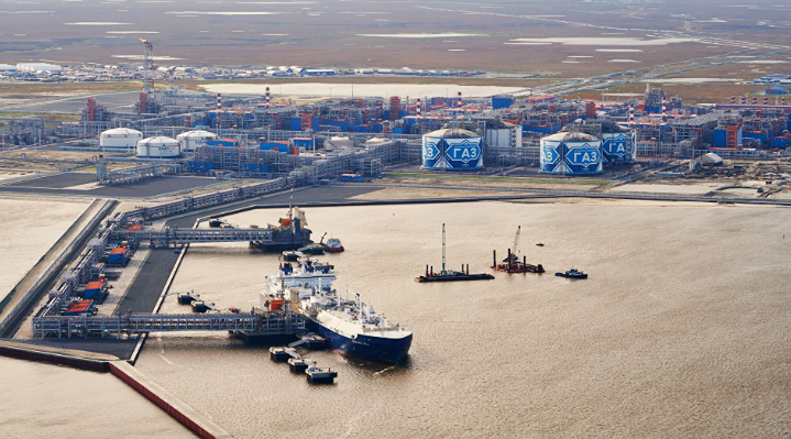 Что скрывается за отправкой первой партии СПГ в Китай с ноября