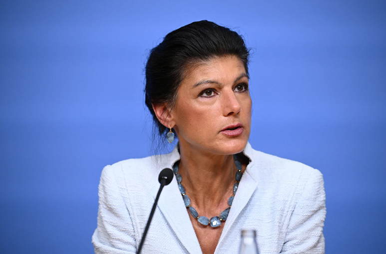 Сара Вагенкнехт призвала заменить министров экономики и финансов ФРГ