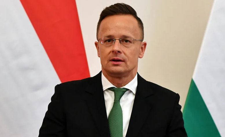 Венгрия бросает вызов ЕС: за что борется Петер Сийярто перед выборами