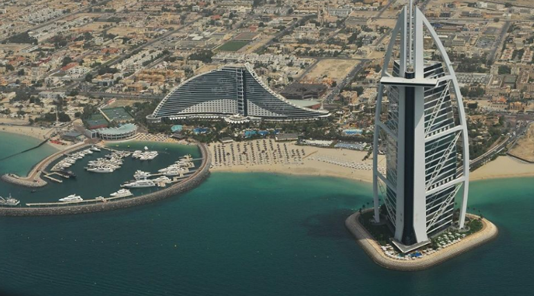 18 месяцев тишины: что будет с легендарным «парусом» Дубая