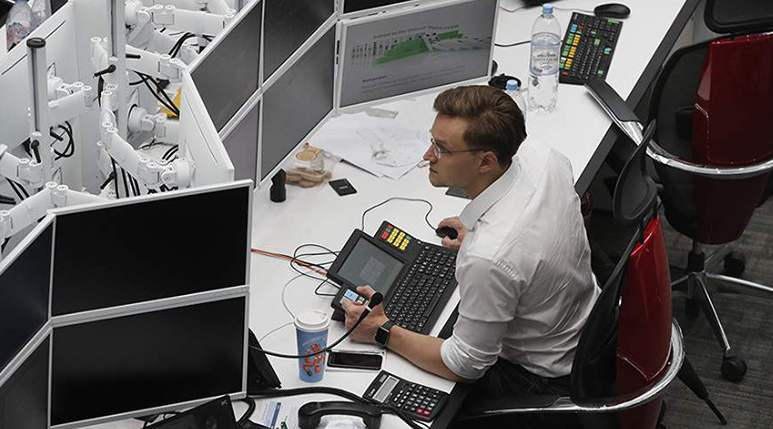 Новая эра торгов: биржа без роботов — что изменится для трейдеров