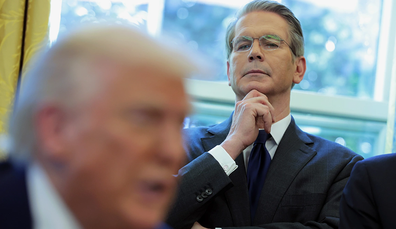 Тайный ход США: как санкции по нефти РФ удержали цену ниже $150