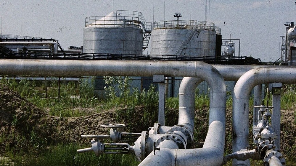 «Дружба» на паузе: как Венгрия восполняет запасы без российской нефти