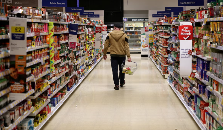 Тревожный сигнал: Британия на грани дефицита еды и напитков 