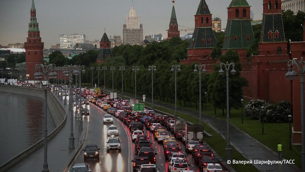 Желтый уровень погодной опасности объявлен более чем на сутки в Москве и Подмосковье