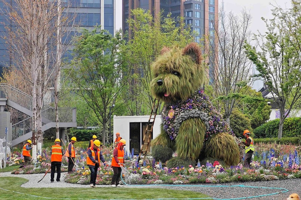 Пятиметровую скульптуру представили на Шанхайской выставке цветов