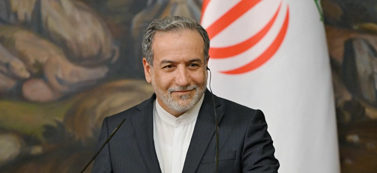 «Ход конём»: Иран открыл Ормузский пролив